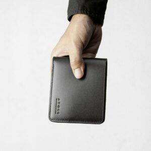 u2-hand-black-wallet hand black wallet